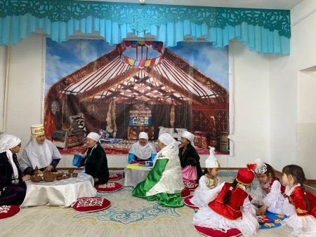 Аналар мектебі "Аналар асыл жандар"  Тәрбиеші П.Тажибаева