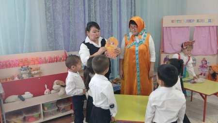 "Ойнайық та,ойлайық" Ұйымдастырылған іс-әрекет Тәрбиеші:Т.Асанова